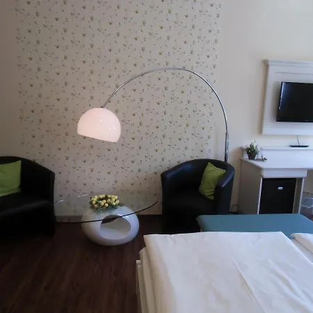 Trendtino Otel Eisenberg (Thuringia)